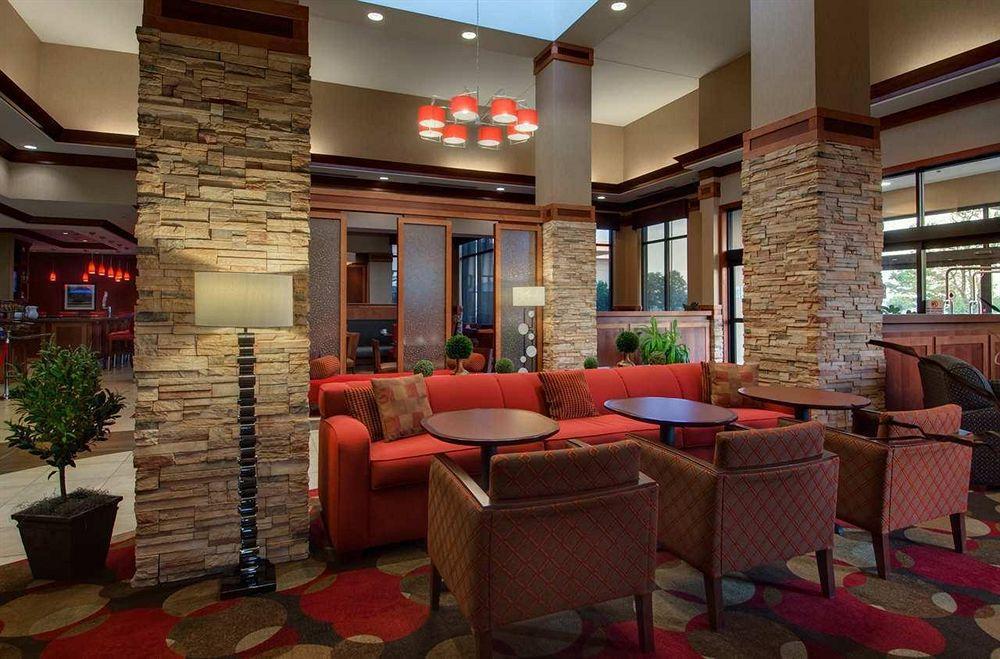 Hilton Garden Inn Milwaukee Airport Ресторант снимка