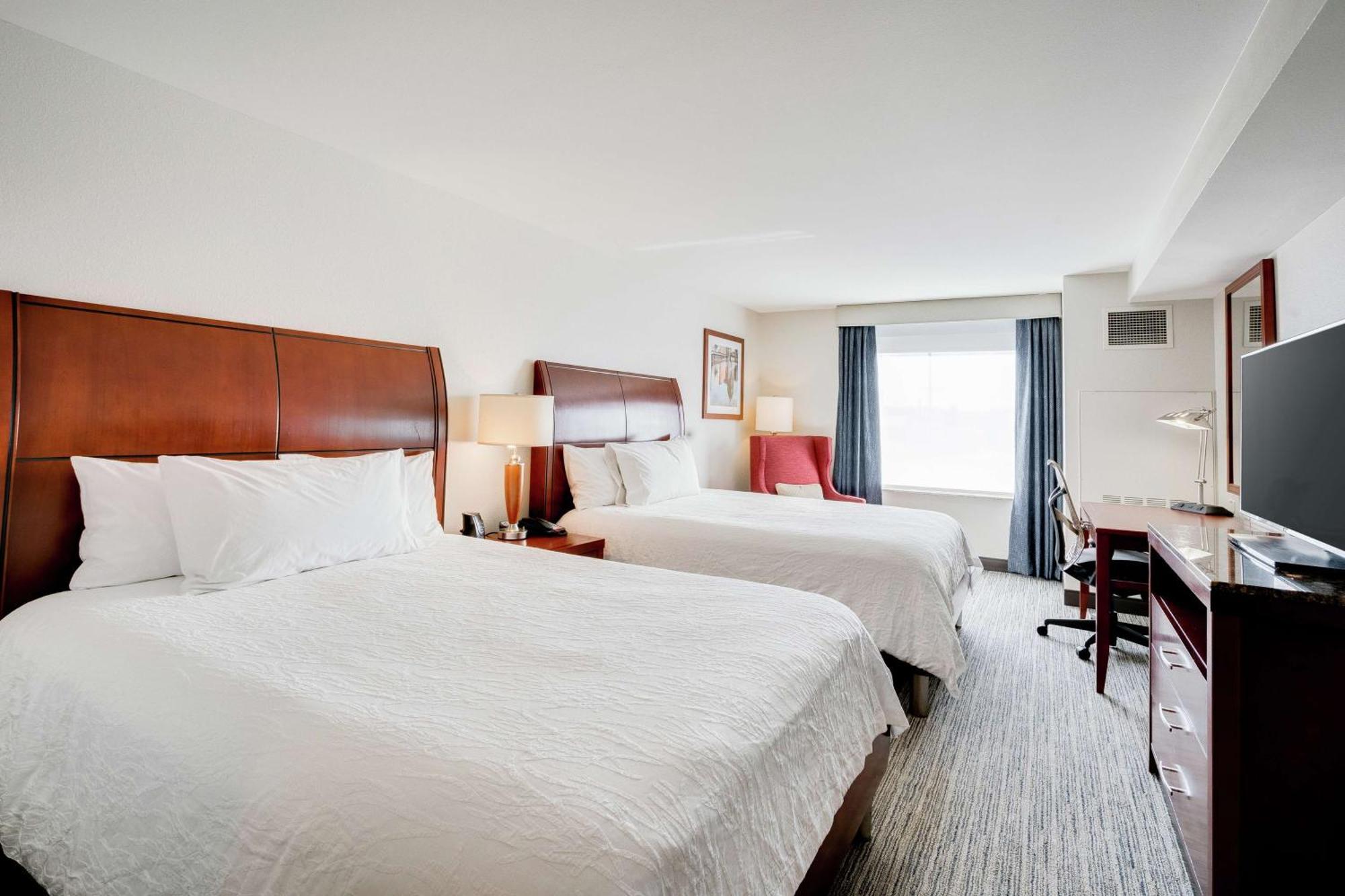 Hilton Garden Inn Milwaukee Airport Екстериор снимка