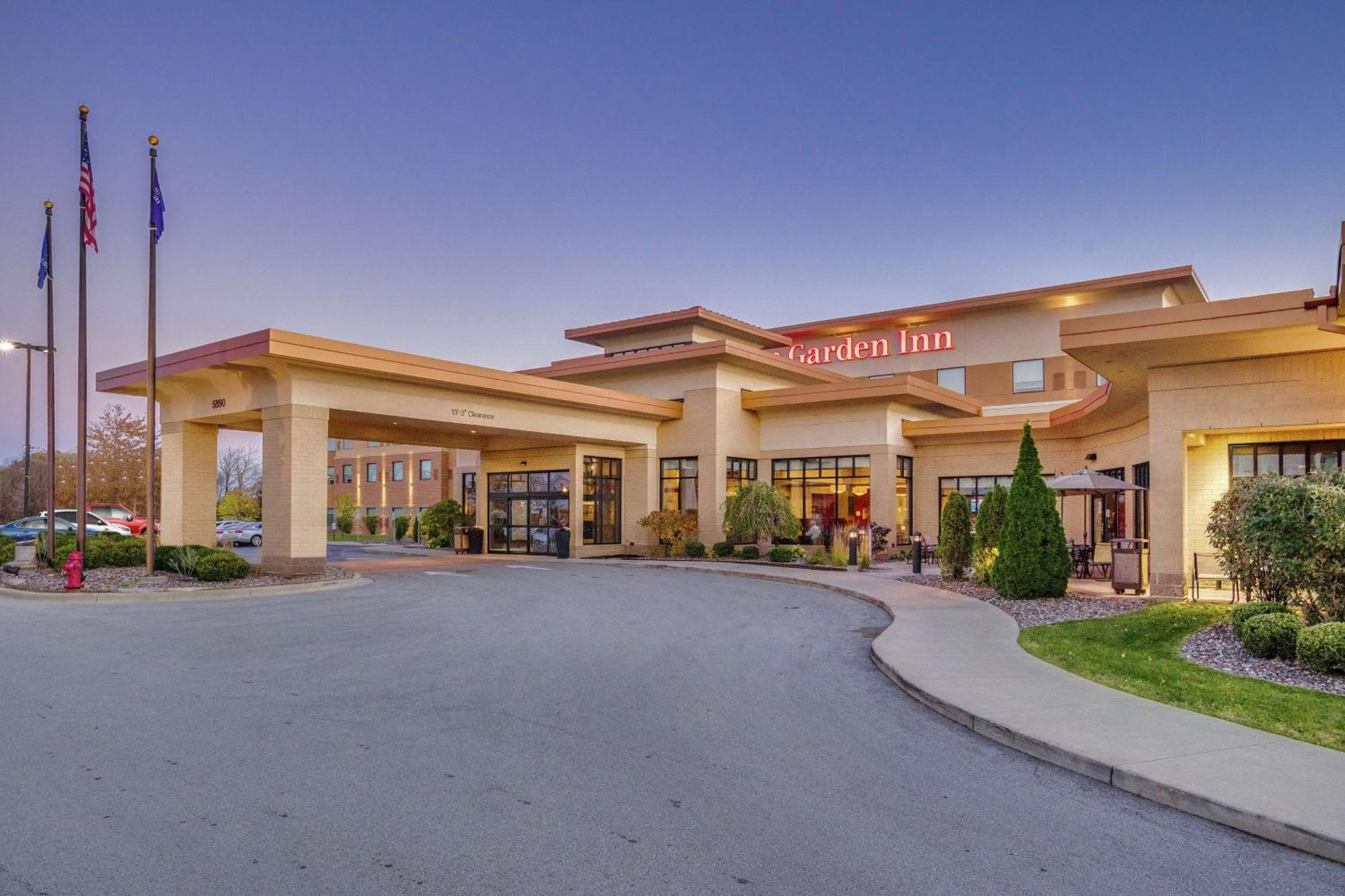 Hilton Garden Inn Milwaukee Airport Екстериор снимка