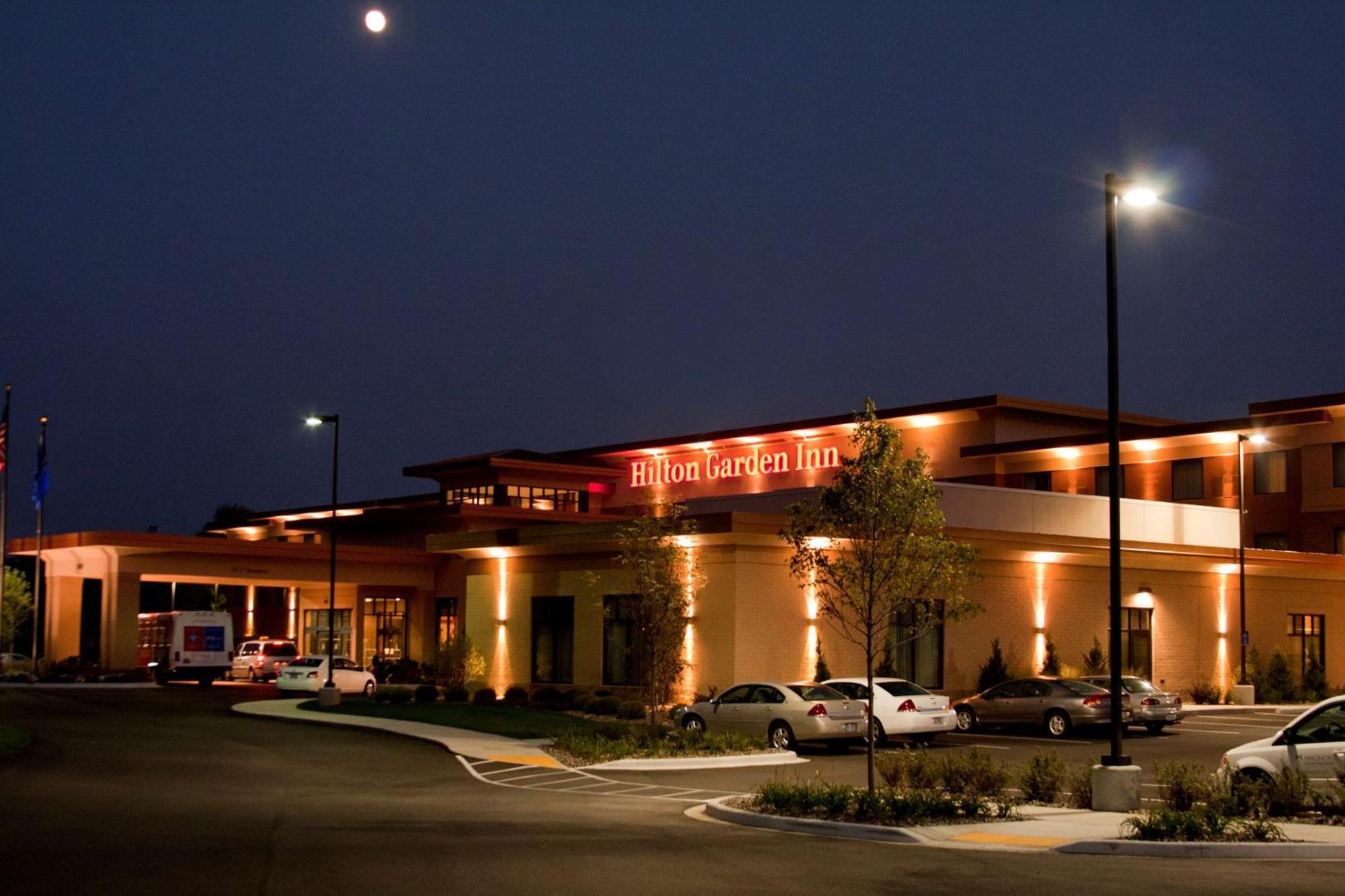 Hilton Garden Inn Milwaukee Airport Екстериор снимка