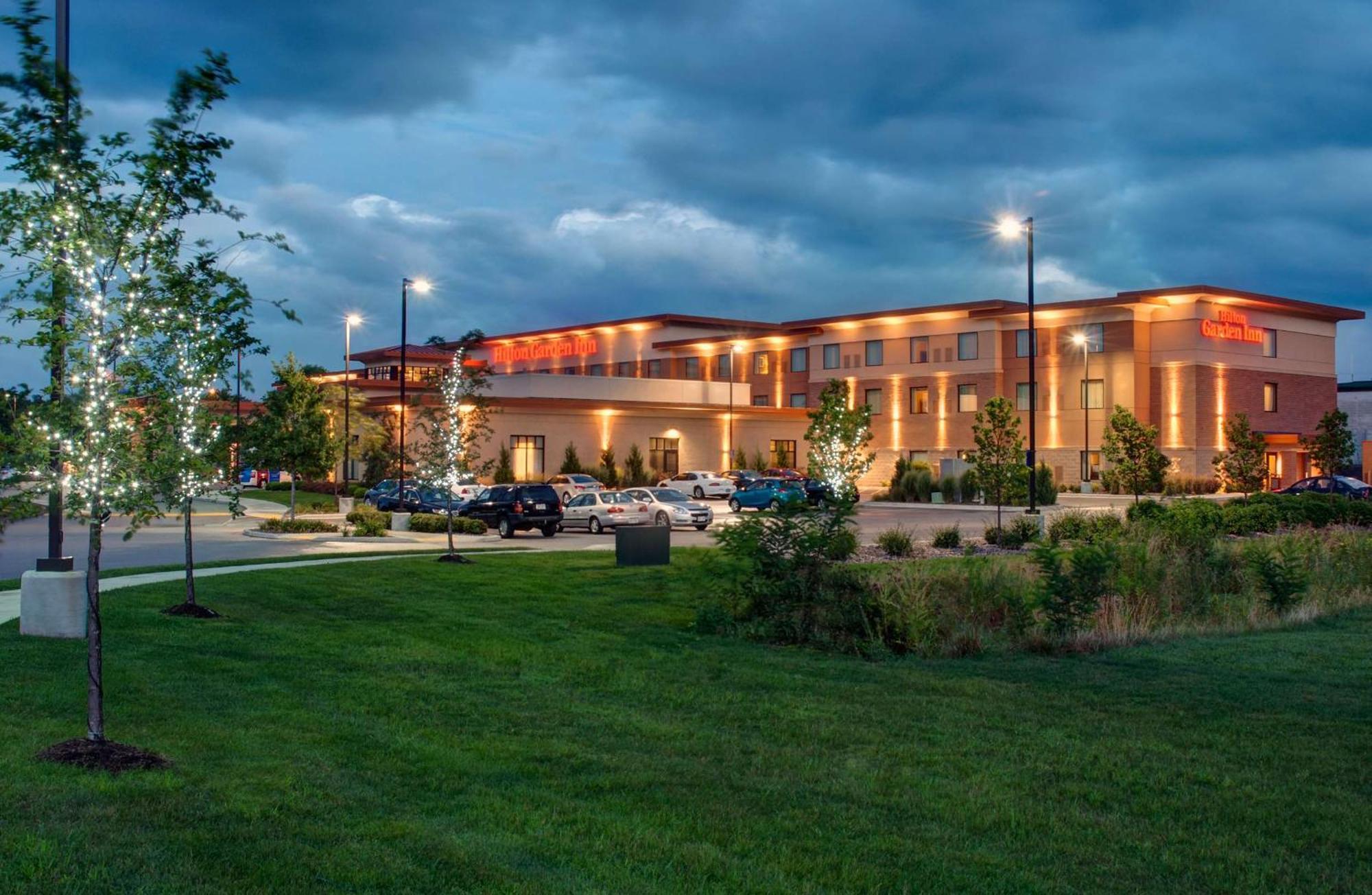 Hilton Garden Inn Milwaukee Airport Екстериор снимка
