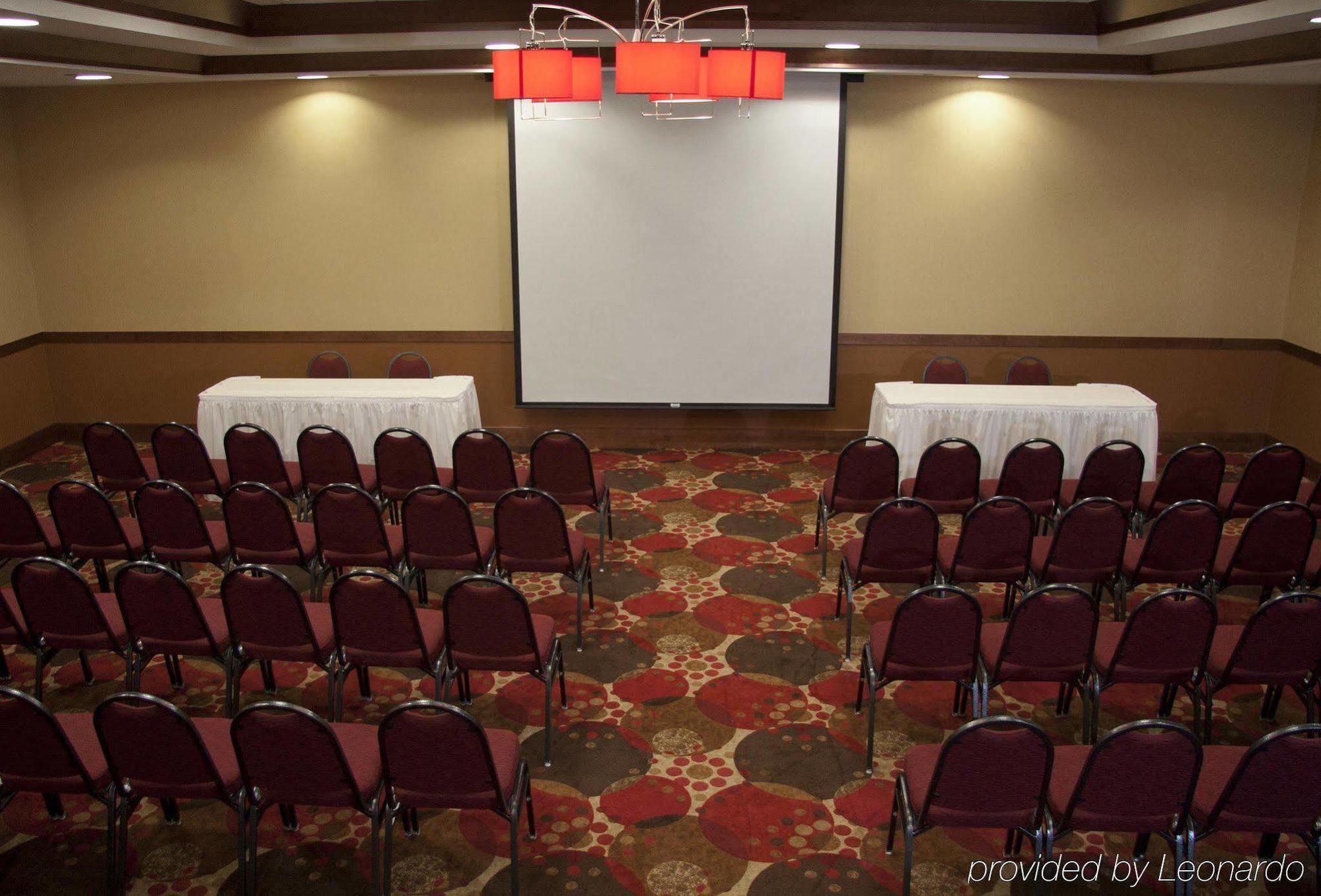 Hilton Garden Inn Milwaukee Airport Съоръжения снимка