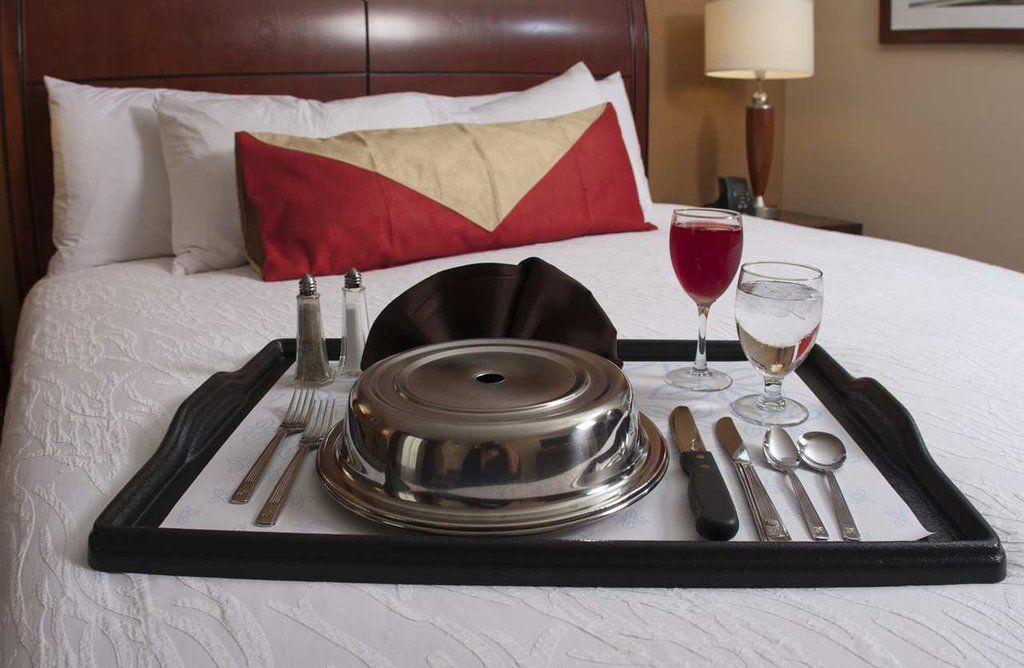 Hilton Garden Inn Milwaukee Airport Екстериор снимка