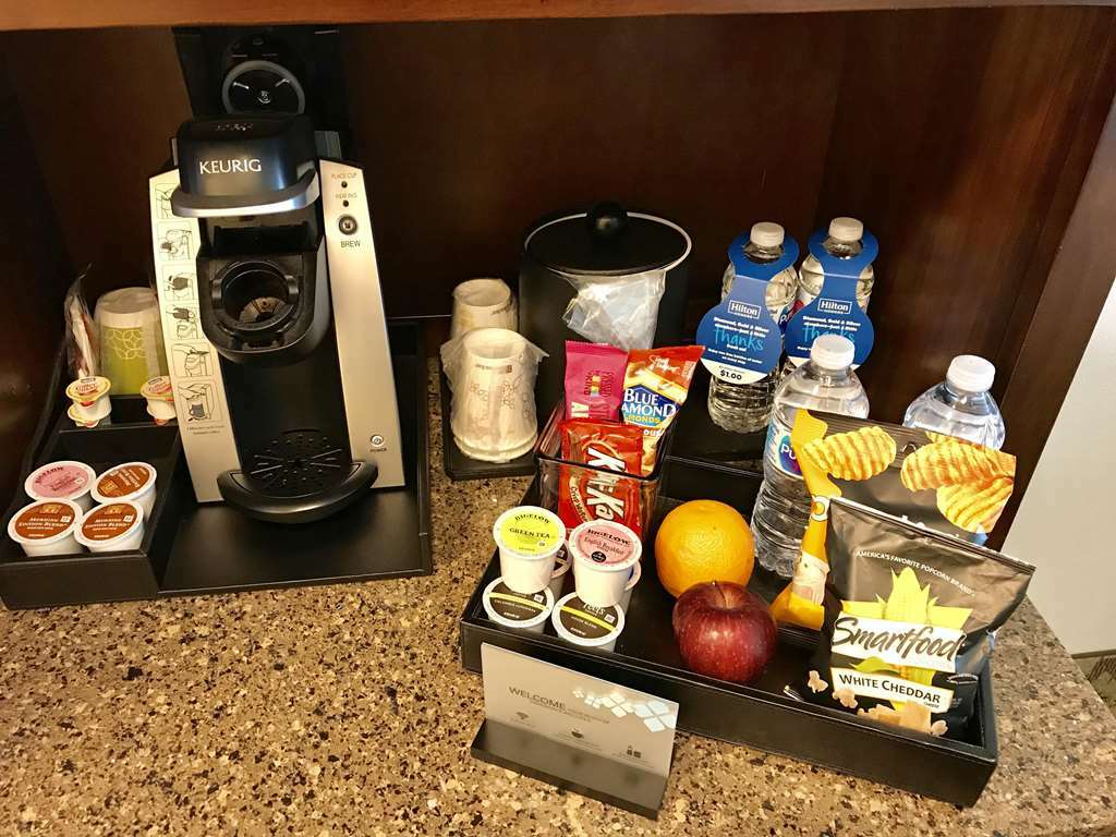 Hilton Garden Inn Milwaukee Airport Стая снимка